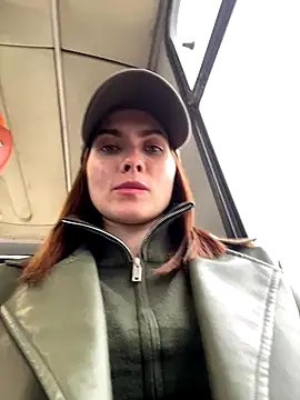 Snapshot of Accole chatting on November 11, 2025, 9:04 am Accole online show from November 11, 2025, 9:04 am