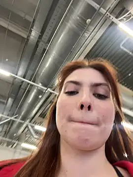 Snapshot of Accole chatting on February 5, 2026, 8:43 am Accole online show from February 5, 2026, 8:43 am