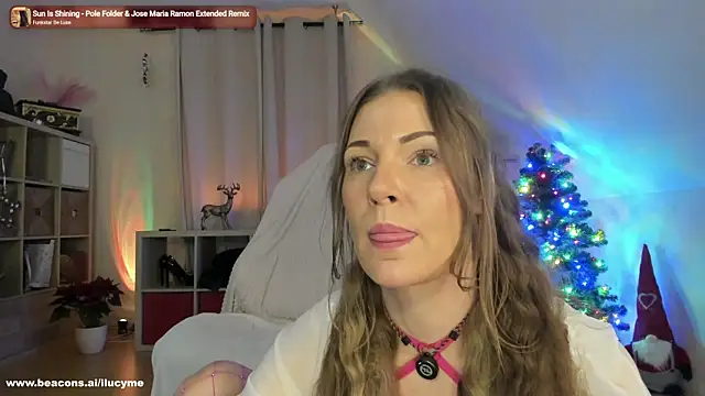 Snapshot of ilucyme chatting on December 15, 2025, 3:40 pm ilucyme online show from December 15, 2025, 3:40 pm