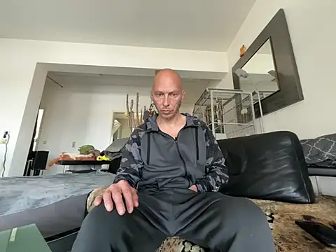 Snapshot of Germankink chatting on May 10, 2026, 9:35 am Germankink online show from May 10, 2026, 9:35 am
