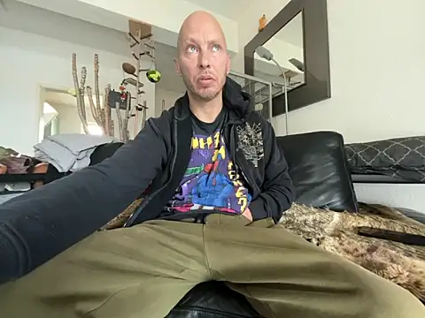 Snapshot of Germankink chatting on May 18, 2026, 10:20 am Germankink online show from May 18, 2026, 10:20 am