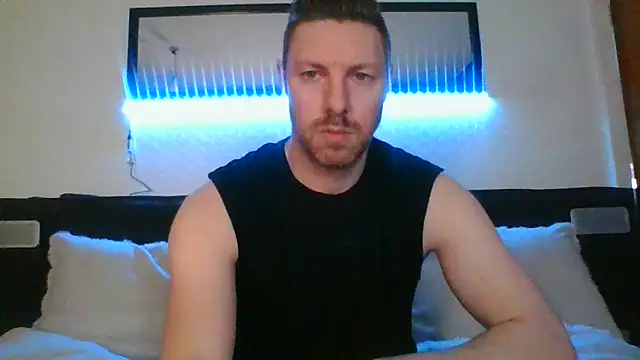 Snapshot of Fit4fun24 chatting on May 7, 2026, 6:44 pm Fit4fun24 online show from May 7, 2026, 6:44 pm
