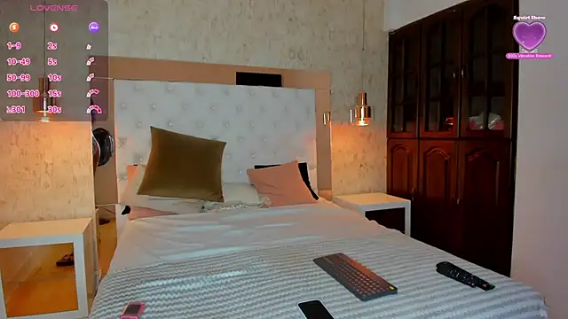 Snapshot of AshleyyBrownn chatting on November 26, 2025, 3:06 am AshleyyBrownn online show from November 26, 2025, 3:06 am