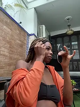 adaraSmiith online show from January 15, 2025, 11:32 am