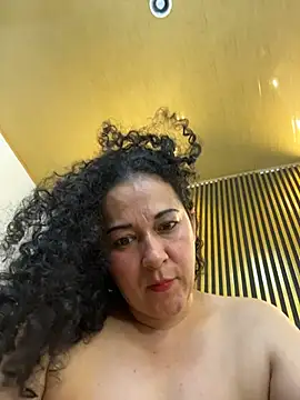 Snapshot of luisa_curli chatting on June 26, 2026, 8:31 am luisa curli online show from June 26, 2026, 8:31 am
