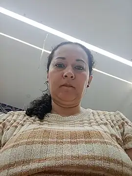 Snapshot of luisa_curli chatting on May 15, 2026, 11:14 pm luisa curli online show from May 15, 2026, 11:14 pm