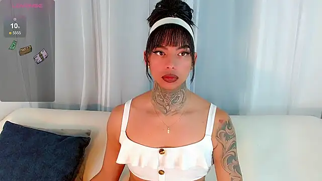 Snapshot of laura_sweett120 chatting on October 14, 2025, 11:14 pm laura sweett120 online show from October 14, 2025, 11:14 pm