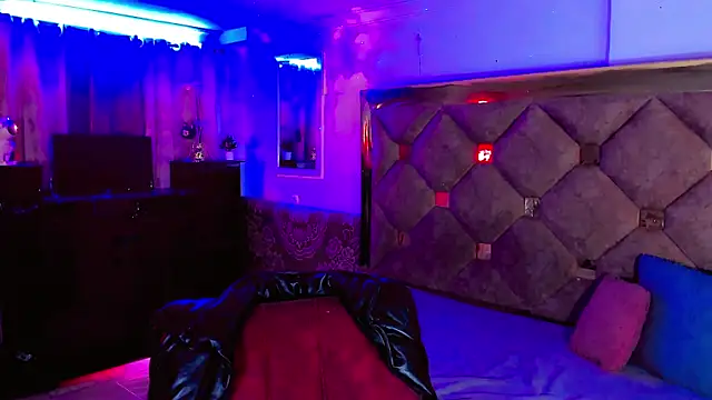 Snapshot of the-horus-girl chatting on October 5, 2025, 9:38 pm the-horus-girl online show from October 5, 2025, 9:38 pm