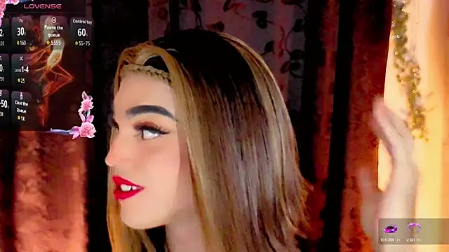 Snapshot of the-horus-girl chatting on July 7, 2026, 6:47 am the-horus-girl online show from July 7, 2026, 6:47 am