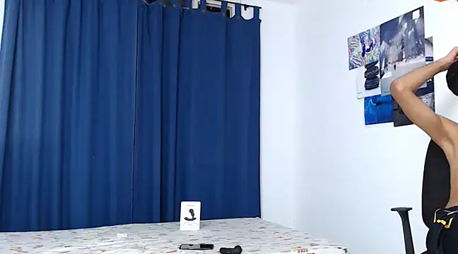 Snapshot of Sanit_Di chatting on January 10, 2025, 2:46 am Sanit Di online show from January 10, 2025, 2:46 am