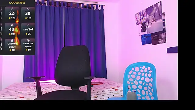 Snapshot of Sanit_Di chatting on March 8, 2025, 3:17 am Sanit Di online show from March 8, 2025, 3:17 am