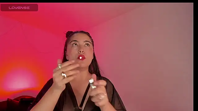 Snapshot of sol__angel chatting on December 10, 2024, 2:27 am sol angel online show from December 10, 2024, 2:27 am