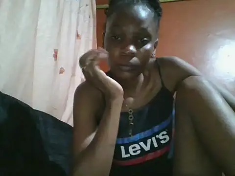Snapshot of slim_girl02 chatting on June 9, 2026, 5:47 pm slim girl02 online show from June 9, 2026, 5:47 pm