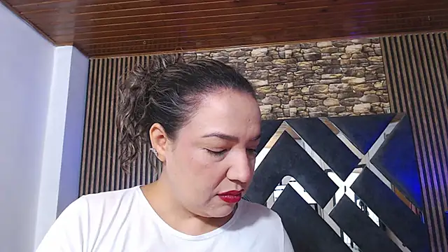 marie hss online show from November 28, 2025, 7:47 pm