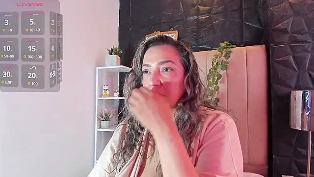 marie hss online show from November 19, 2025, 2:39 pm