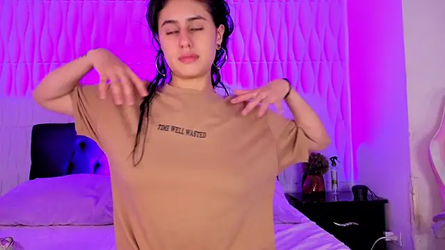 Snapshot of Natasha_Nasty2 chatting on November 1, 2025, 8:14 pm Natasha Nasty2 online show from November 1, 2025, 8:14 pm