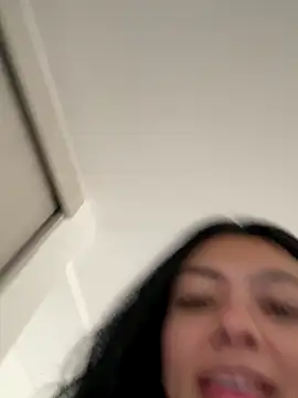 Liissa cute  online show from November 28, 2025, 5:35 pm