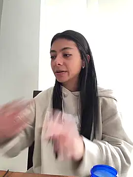 Liissa cute  online show from March 7, 2025, 6:54 pm