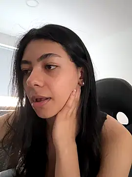 Liissa cute  online show from November 27, 2025, 8:53 pm