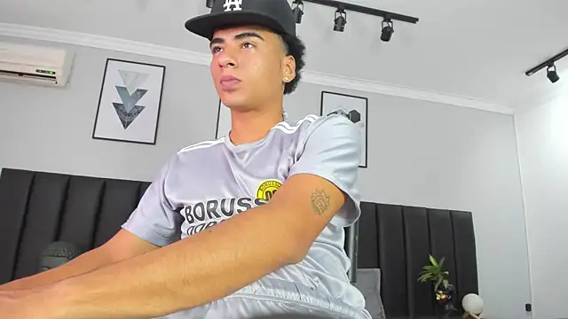 Snapshot of ANGEL_NICOLAS chatting on January 11, 2025, 9:36 pm ANGEL NICOLAS online show from January 11, 2025, 9:36 pm