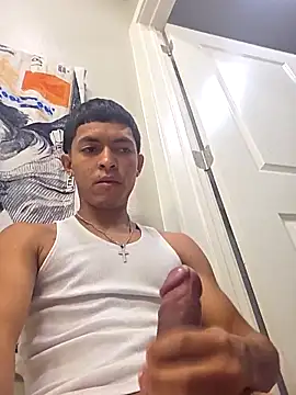 Snapshot of Yoko0381 chatting on September 28, 2025, 9:27 am Yoko0381 online show from September 28, 2025, 9:27 am