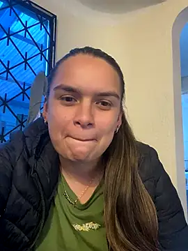 Nathaly00  online show from October 15, 2025, 7:55 pm