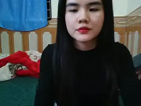 Snapshot of Yin-girl chatting on January 7, 2025, 11:58 am Yin-girl online show from January 7, 2025, 11:58 am