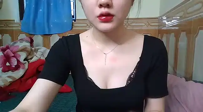 Snapshot of Yin-girl chatting on March 14, 2025, 3:04 am Yin-girl online show from March 14, 2025, 3:04 am