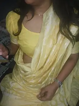 Snapshot of Dreamgirl1211 chatting on December 15, 2025, 6:58 pm Dreamgirl1211 online show from December 15, 2025, 6:58 pm