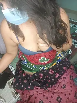 Dreamgirl1211 online show from January 9, 2026, 7:10 pm