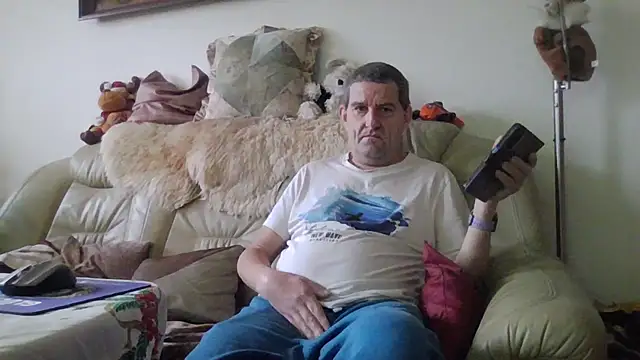 Lutzi1 online show from December 6, 2024, 11:05 am