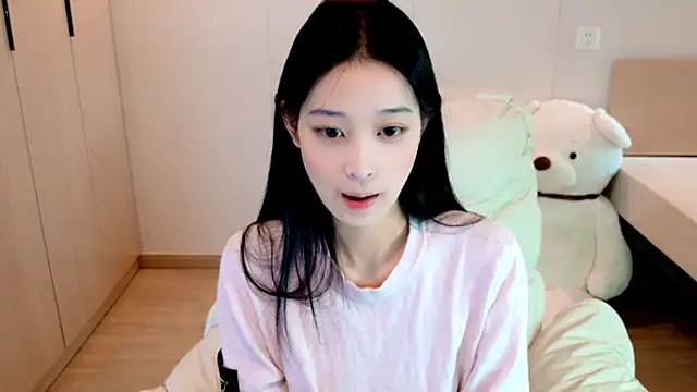 Snapshot of Xueb_J chatting on October 22, 2025, 6:13 am Xueb J online show from October 22, 2025, 6:13 am