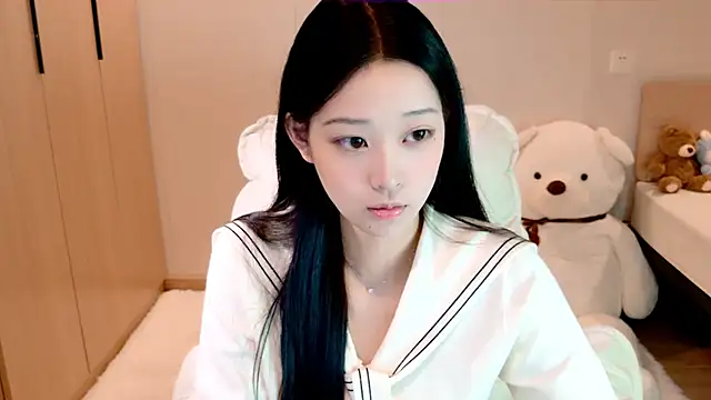 Snapshot of Xueb_J chatting on January 22, 2025, 8:49 pm Xueb J online show from January 22, 2025, 8:49 pm