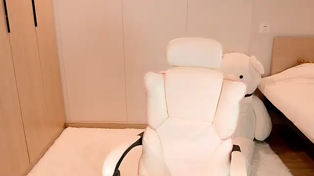 Snapshot of Xueb_J chatting on December 7, 2024, 9:22 am Xueb J online show from December 7, 2024, 9:22 am