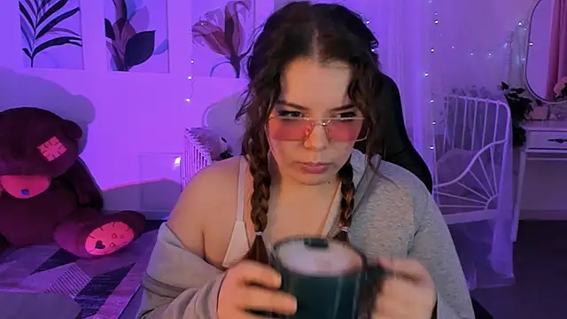 KeytSilvas online show from February 12, 2025, 3:05 pm