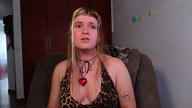 NEXT DOOR GIRL  online show from March 13, 2026, 9:53 pm