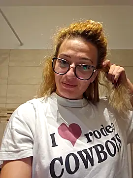 Selenna emma online show from October 24, 2025, 8:30 pm