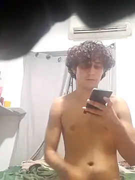 Snapshot of pedrodavid_ chatting on March 20, 2025, 1:46 am pedrodavid  online show from March 20, 2025, 1:46 am