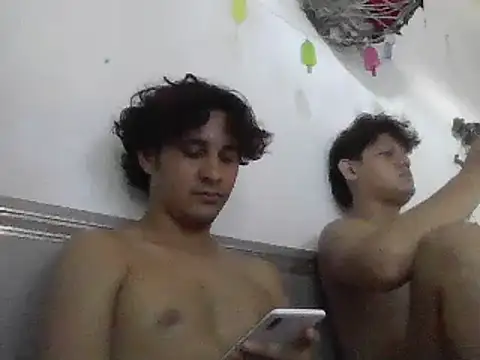 Snapshot of pedrodavid_ chatting on March 6, 2025, 9:31 pm pedrodavid  online show from March 6, 2025, 9:31 pm