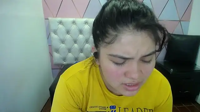 Marinasexxx online show from February 13, 2026, 6:52 pm