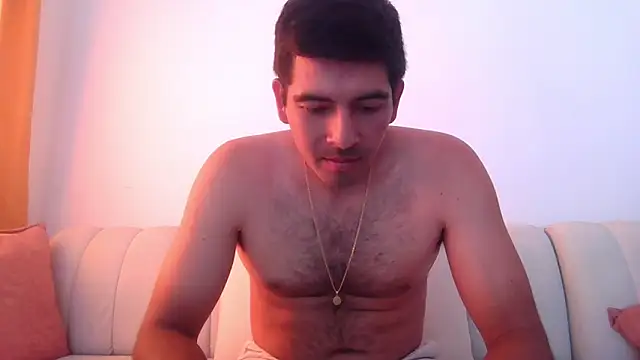 Snapshot of Himoreno25 chatting on January 17, 2026, 8:23 pm Himoreno25 online show from January 17, 2026, 8:23 pm