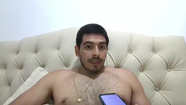 Snapshot of Himoreno25 chatting on November 25, 2025, 3:18 am Himoreno25 online show from November 25, 2025, 3:18 am