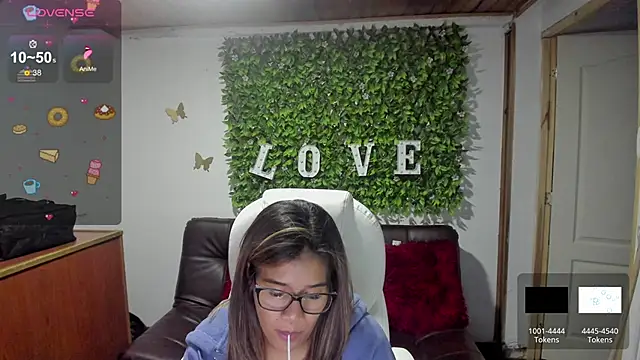 Enma  clark online show from March 13, 2025, 6:56 pm