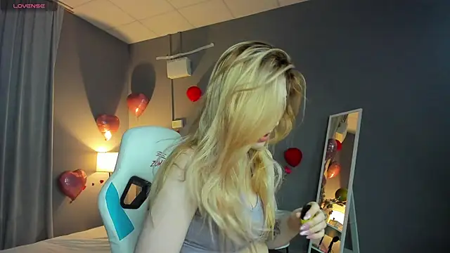 Snapshot of Vanessa_Walters chatting on March 7, 2025, 2:15 am Vanessa Walters online show from March 7, 2025, 2:15 am