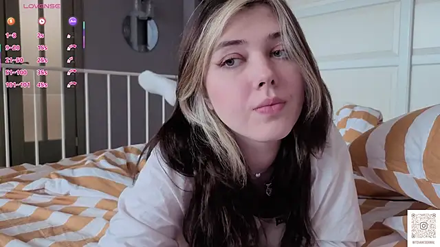 Snapshot of Vanessa_Walters chatting on February 15, 2026, 7:51 am Vanessa Walters online show from February 15, 2026, 7:51 am