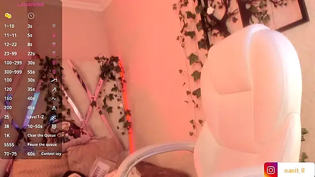 Snapshot of Punkys_ chatting on October 4, 2025, 7:26 pm Punkys online show from October 4, 2025, 7:26 pm