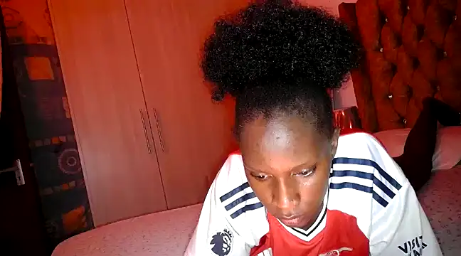 queen-goddess online show from March 9, 2025, 4:11 pm