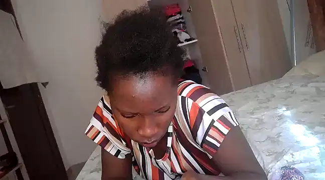 queen-goddess online show from February 20, 2025, 6:39 am