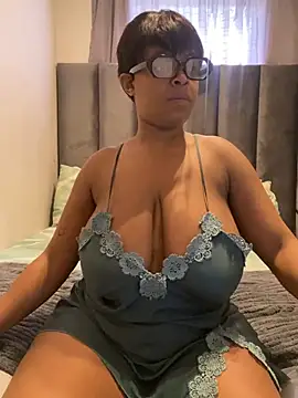 Snapshot of Saggy_areola95 chatting on May 13, 2026, 9:38 am Saggy areola95 online show from May 13, 2026, 9:38 am