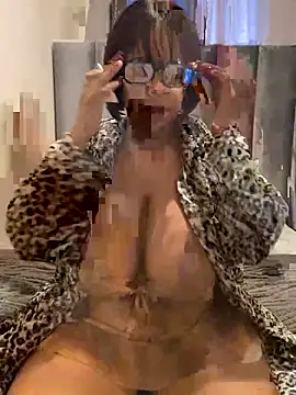 Saggy areola95 online show from June 18, 2026, 12:32 pm